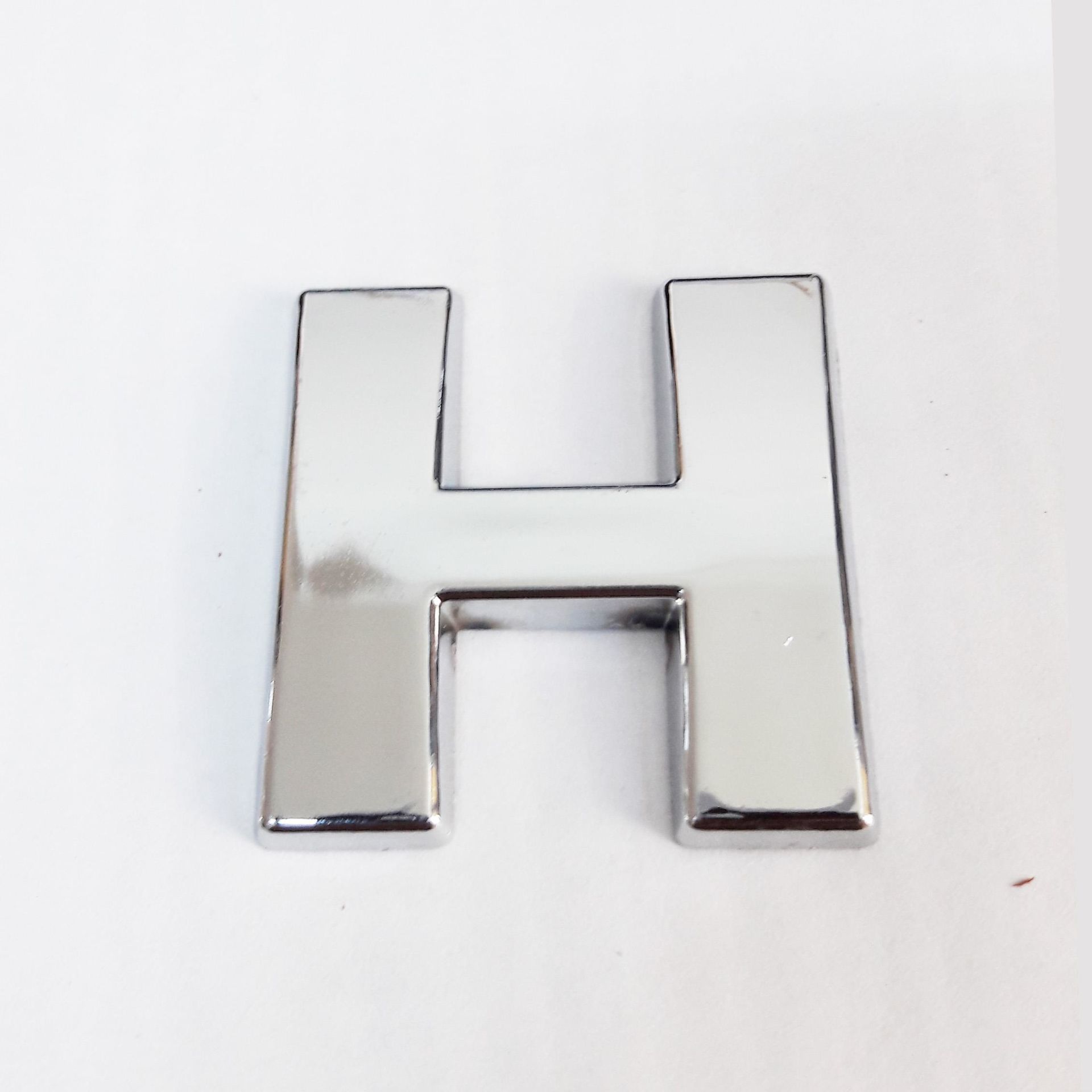 Cemax H Harfi  3,75 Cm Krom Yapışkanlı