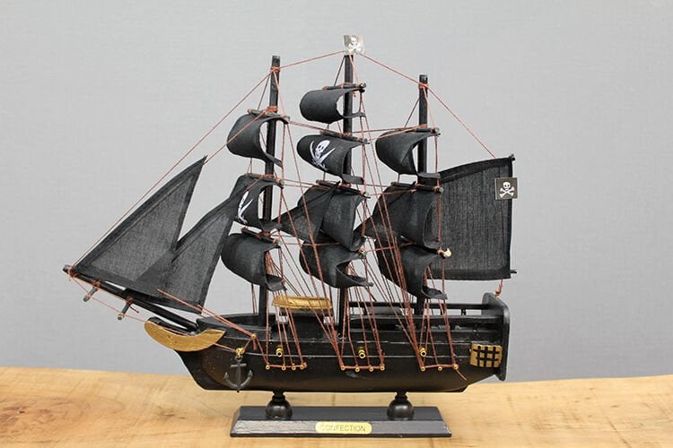 Ahşap Korsan Gemisi 30X33 Cm