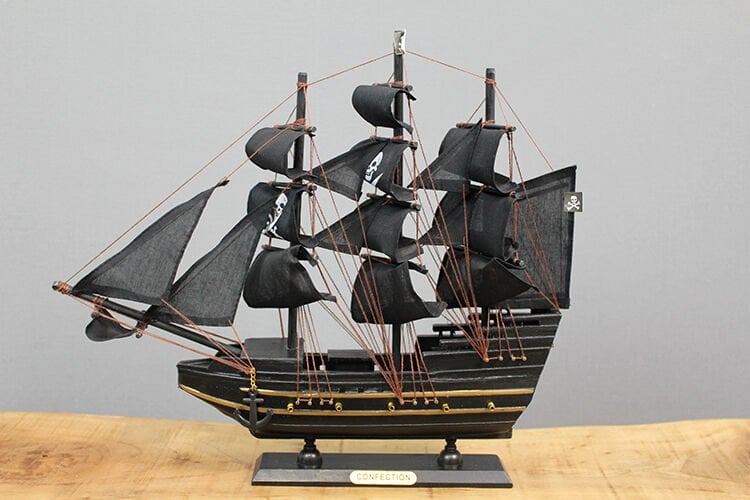 Ahşap Korsan Gemisi 35X40 Cm