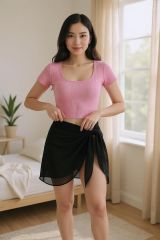 Kadın Pembe Yarım Kol Crop ve Siyah Pareo 2'li Set – Modern ve Şık Tasarım