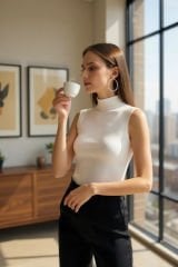 Kadın Beyaz Kolsuz Balıkçı Yaka Basic Bluz