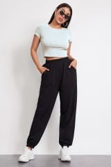 Kadın Beyaz Yuvarlak Yaka Yarım Kol Crop Top Bluz